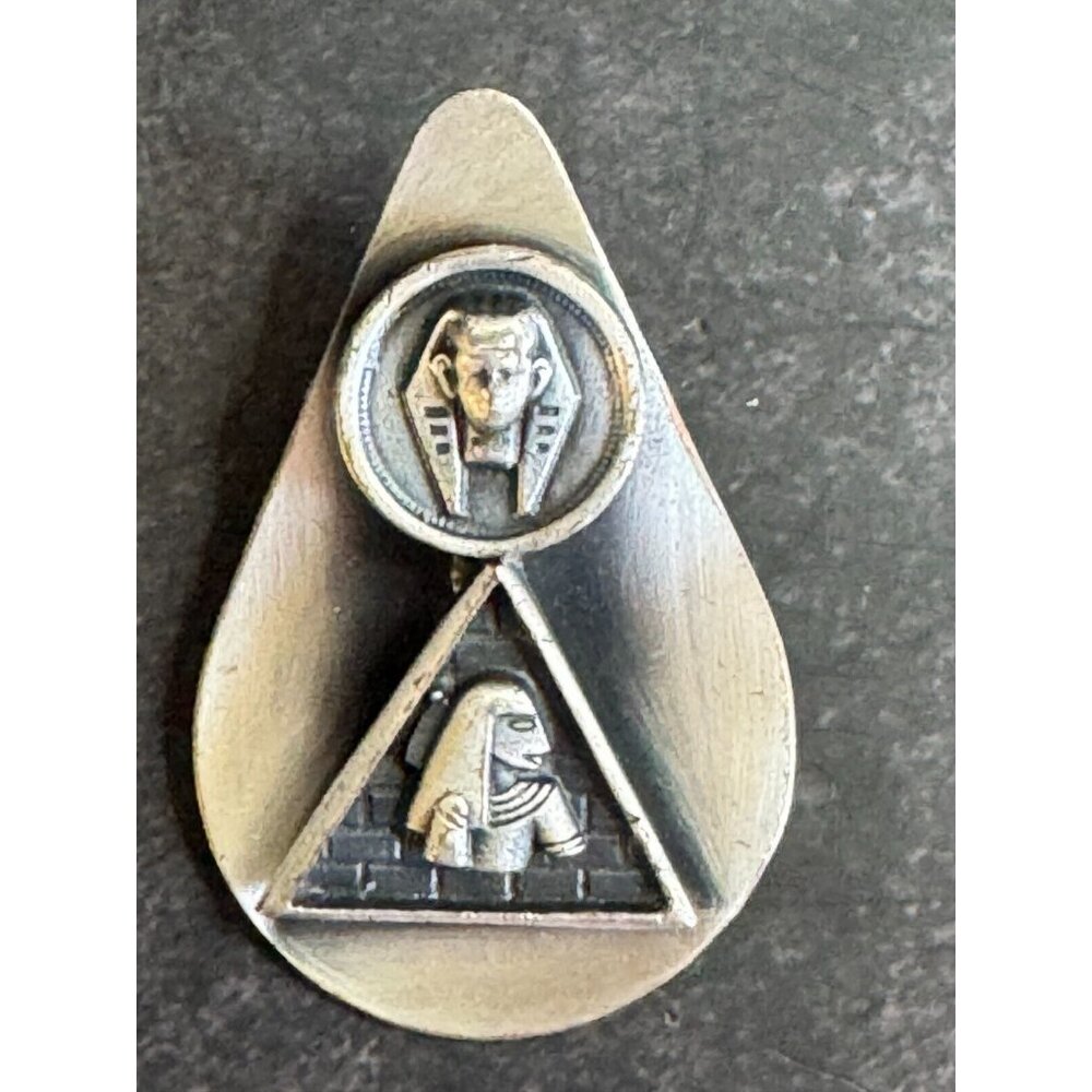 Vintage Egyptian Revival Embossed Pewter Brooch Dress Pin - Picture 2 of 6